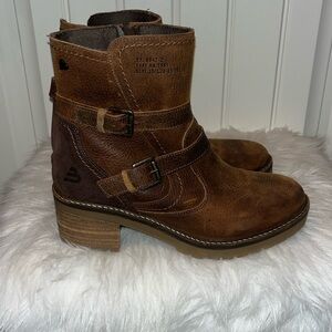 Stylish Brown Ankle Boots with Buckle Accents